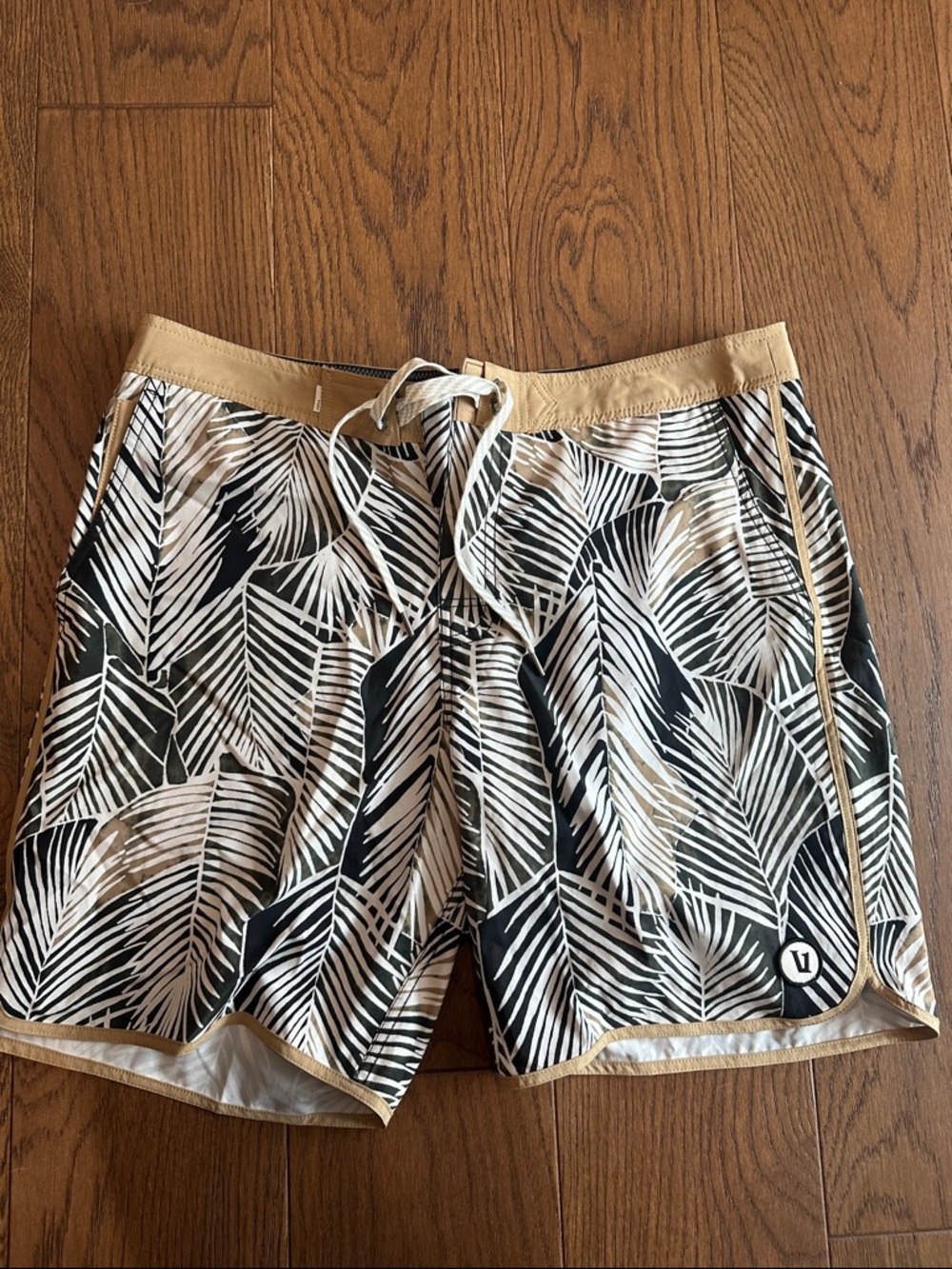Vuori Board Shorts 34